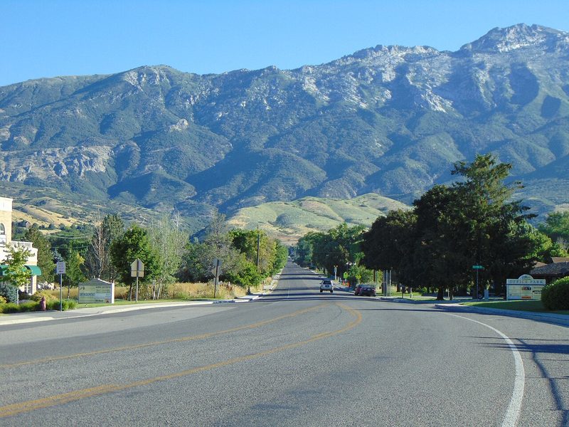 Main Street in Alpine, Utah looking north toward the mountains